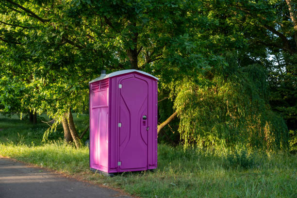 Portable Toilet Options We Offer in Charlotte, TN
